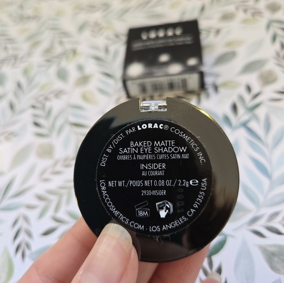 Lorac Baked Matte Satin Eye Shadow "INSIDER" Deep Blue - NIB - Picture 5 of 5